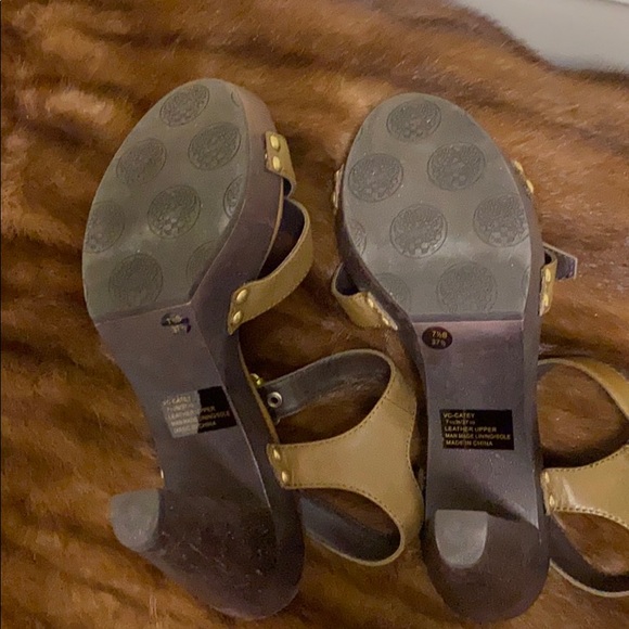 Vince Camuto wedges - Picture 3 of 3